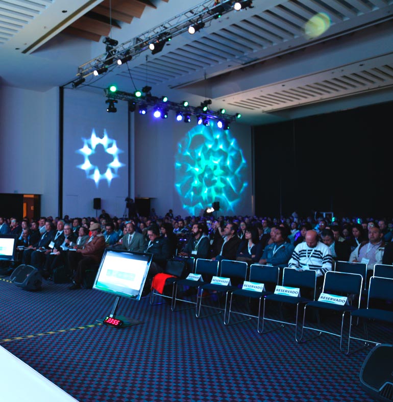 SATmexico-dmc-events-mexico-production-light-projection-conference-branding-bayer-simposio
