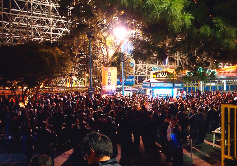 SATmexico-dmc-events-team-building-year-end-party-theme-park-kuehne-nagel