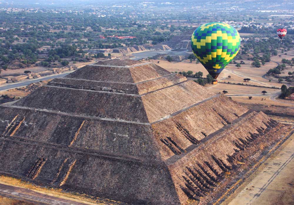 SATmexico-dmc-incentives-tour-travel-mexico-teotihuacan-air-ballon-mazda