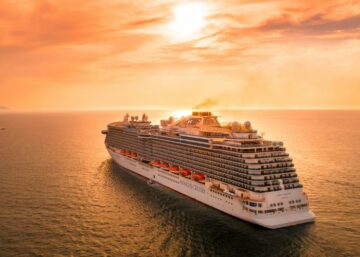 SAT Mexico DMC-incentive travel mexico experiences-Unsplash-Alonso Reyes-Puerto Vallarta Cruise